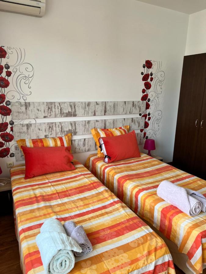 Orange Apartments Поморие Экстерьер фото